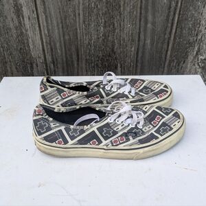 Vans Nintendo NES Controller Shoes Size Men's 7 Women's 8.5